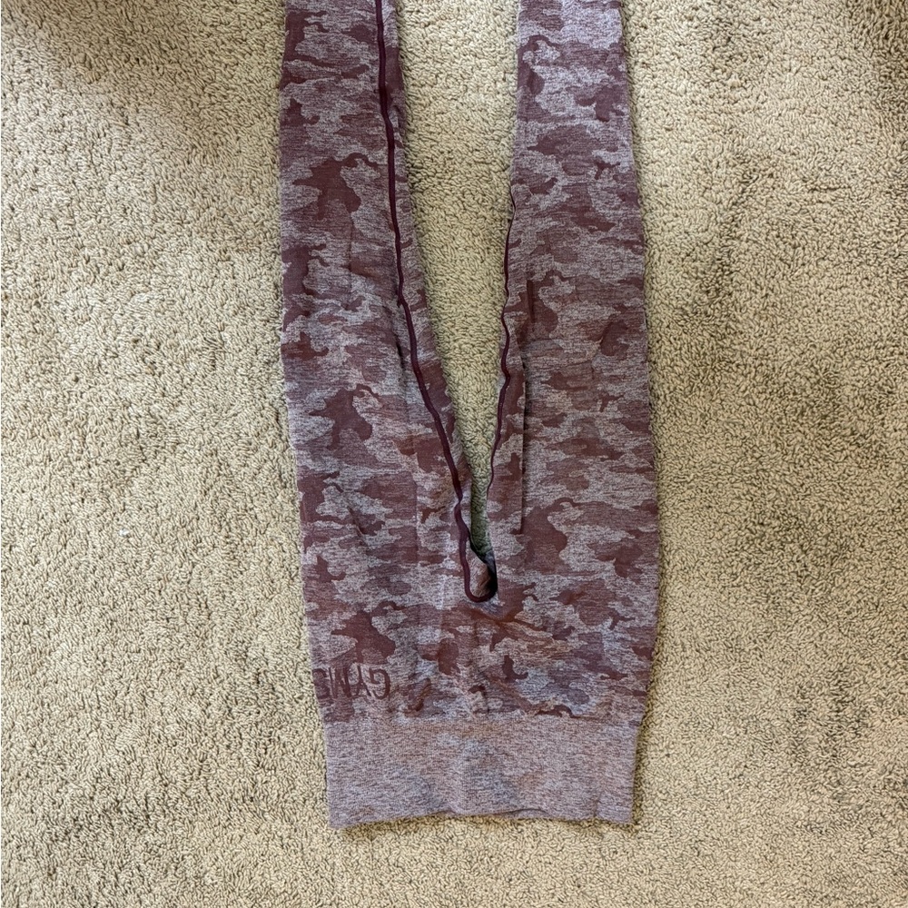 Camo leggings